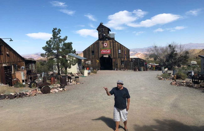 Excursão a Seven Magic Mountains, Nelson e Pioneer Saloon - Photo 4