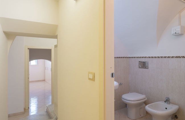 2 bedroom Apartment in San Bartolomeo al Mare - Photo 18