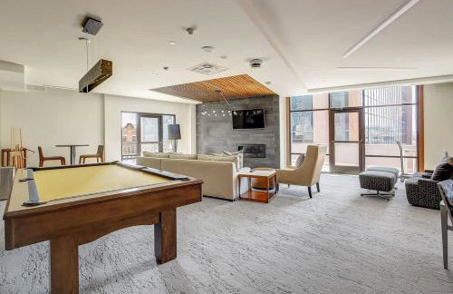 Urban Gallery Loft - King Bed - Larimer Square - Foto 45