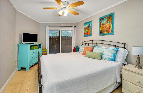 Steps to East Beach & Pet Friendly w/ 2 King Beds - Foto 28