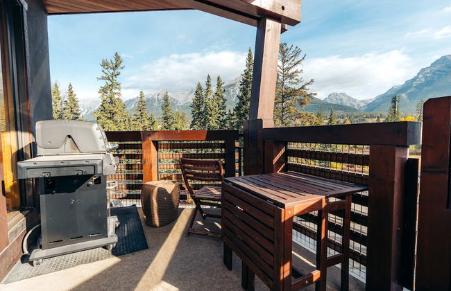 Rundle Cliffs Lodge by Canmore Premier - Photo 16