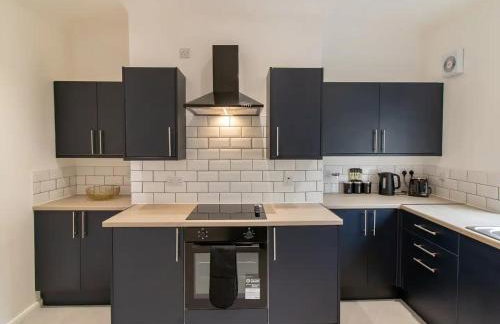 Recently renovated stylish home parking - Pass the Keys - Photo 18