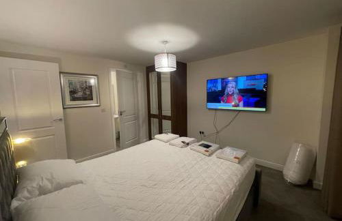 MODERN 4 BEDROOM HOUSE WITH GARDEN & PARKING - Foto 21