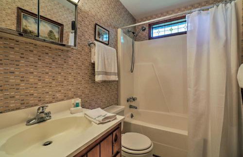 Lakefront Milledgeville Cabin Private Dock, Porch - Foto 17