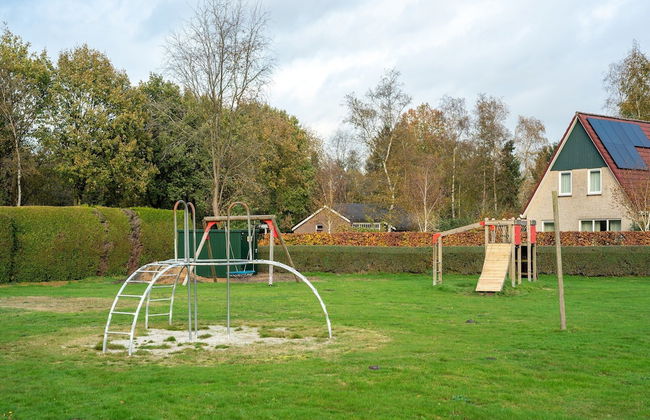 Free Holiday Home With big Garden - Photo 35