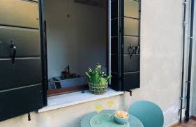 Wisteria Apartment - Photo 12