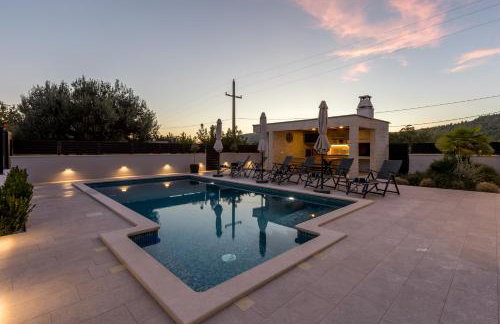Luxury Villa Diana with heated pool and jacuzzi - Foto 72