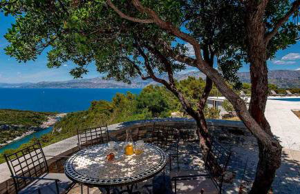 A gorgeous villa on a private property on the island Brač - Foto 24