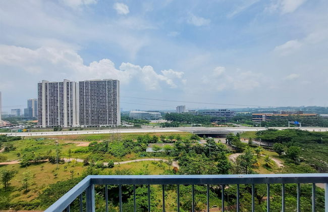 Warm And Cozy Stay Studio At Casa De Parco Apartment - Photo 15