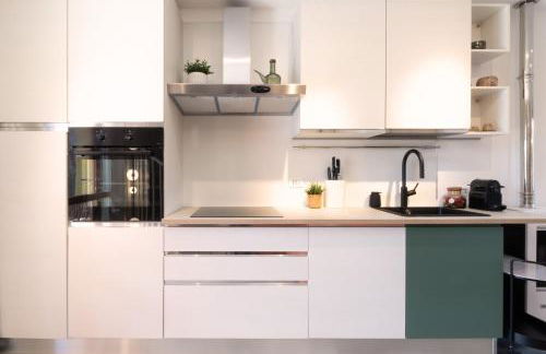 Exclusive Pool Access, 2 floors, Balcony View, Parking - Foto 21