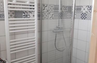 Maison proche centre-ville et baignade - Photo 15