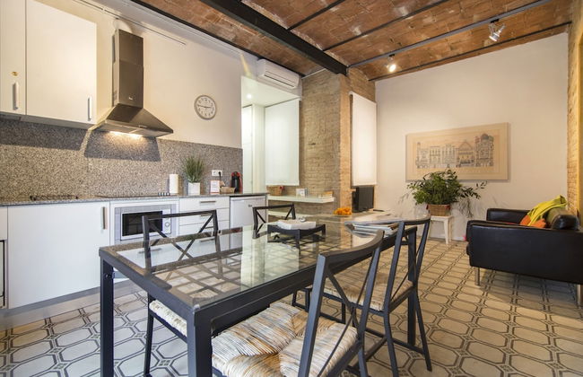 Happy People Gaudi Sant Pau - Foto 60