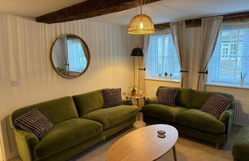 Luxury Lechlade cottage - Character and charm - Photo 15