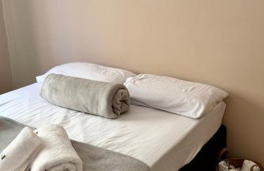 Apê 202 - Central, Garagem e Ar Cond - 2Q e 2B - Foto 3