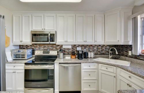 Riverfront Port Orange Home with Dock and Slip! - Foto 9