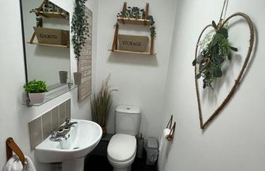 The Sheriffs Lodge - Photo 13