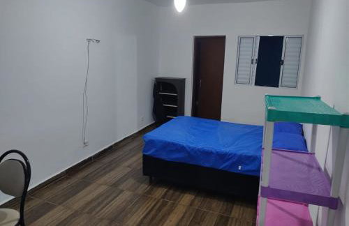 Casa com piscina, 100m da praia! - Foto 2