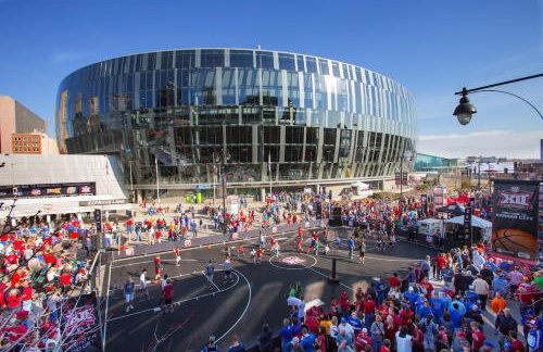 Sunflower Suite Modern Loft with Skyline Views - Foto 5