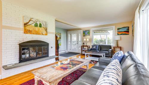 3 Mi to Cape Cod Bay Marshfield Home with Balcony! - Foto 3