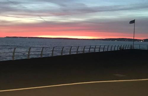 Beachfront pet friendly townhouse, Stunning views - Foto 8