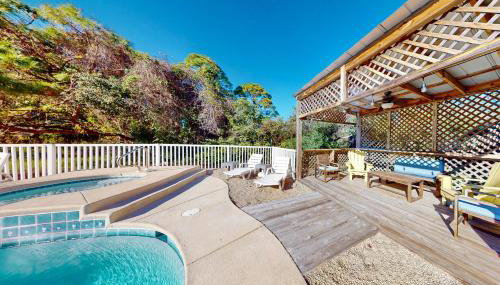 Dog & wedding-friendly home with private pool bikes & beach gear - Foto 2