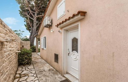 2 Bedroom Nice Home In Sveti Ivan - Foto 12