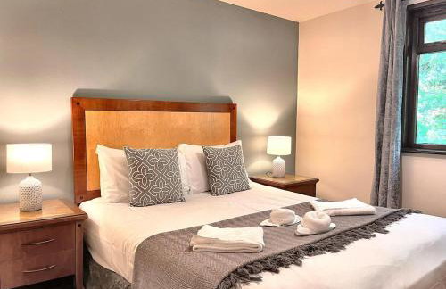 Sleeping Tree Lodge - Kaowood - Private Hot Tub - Foto 8