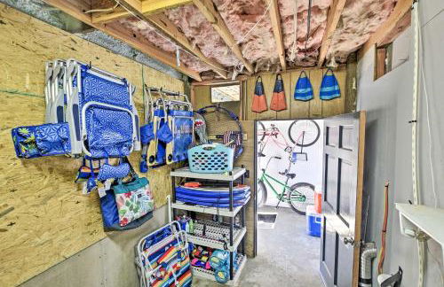 Coastal Home Walk to Holden Beach! - Foto 22