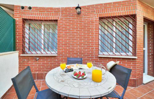 Modern City Centre Apartment w/ Terrace & Fast WIFI - Foto 9