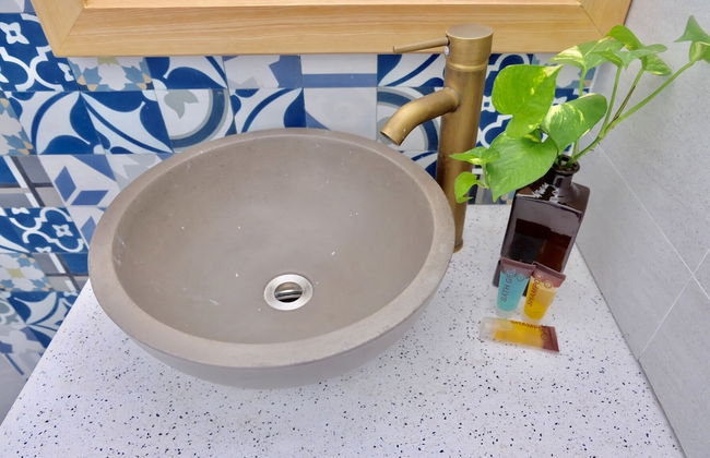 Uri House - Photo 60