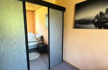 Ferienhaus am See auf großem Grundstück, Kaminofen - Foto 24