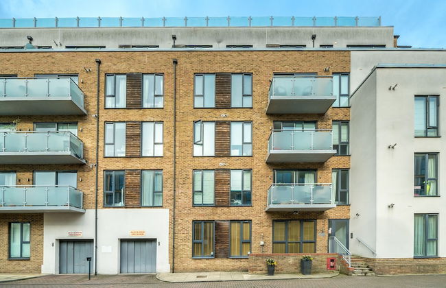 JOIVY Gorgeous 2-Bed Flat W/ Desk In Wandsworth - Foto 18