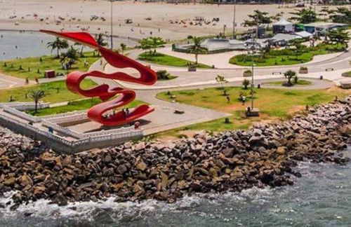 Apartamento espaçoso com vista deslumbrante - Foto 28