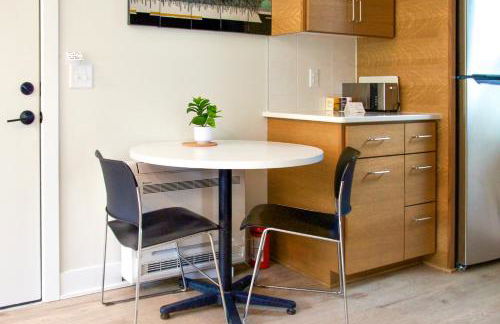 Less Than half Mi to Downtown Quiet Northfield Apartment - Foto 7