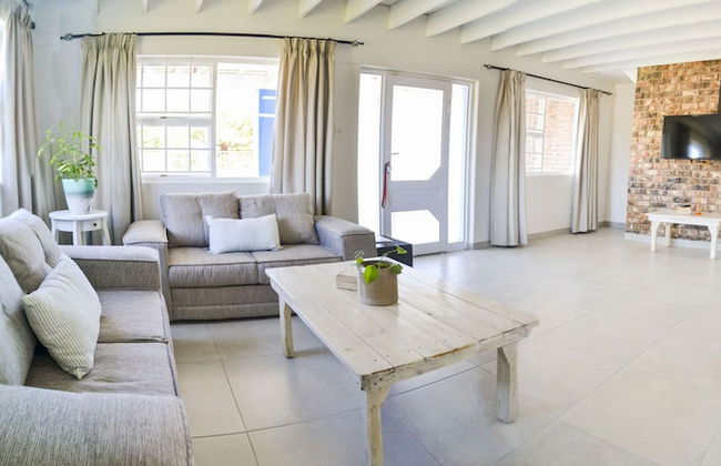 Addo Adventure House - Foto 8