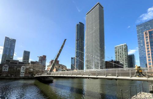 Stunning Thames View 2-Bedroom Apartment 2 Baths & 2 Balconies Sleeps 6 - Foto 11