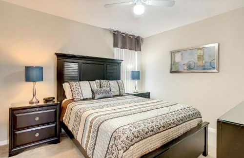 Extended Sun Deck with Private Pool in Gated Quiet Community - Foto 36