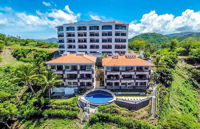 Beautiful Condo in Peaceful Cliffside Location with a Private Balcony & Stunning Ocean and Mountain Views - Foto 40