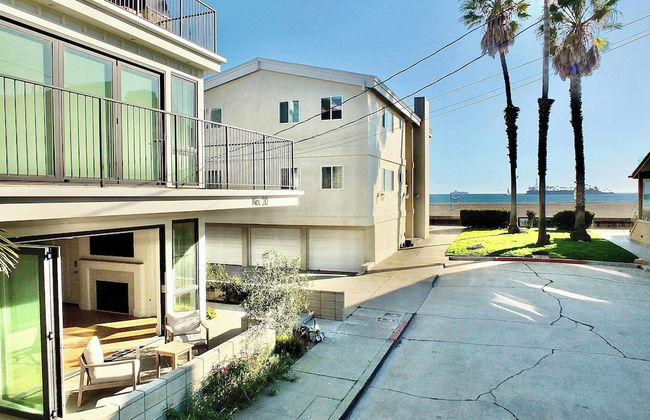 Beach Paradise Stunning 3-story in Long Beach! - Foto 35