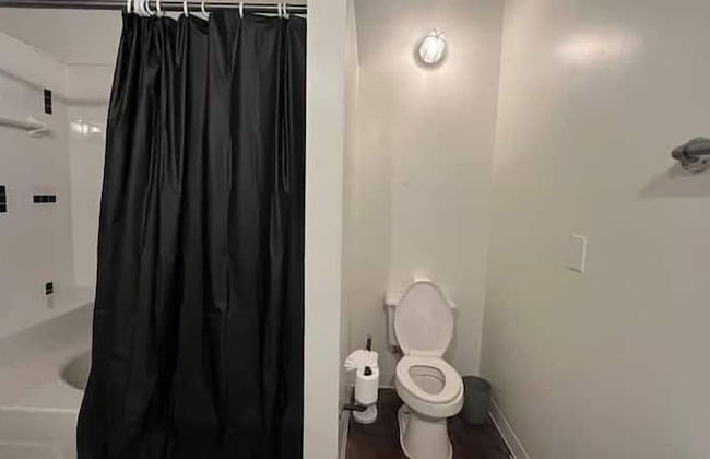 Artistico-Styled Studio Loft Sleeps 5 - Foto 16