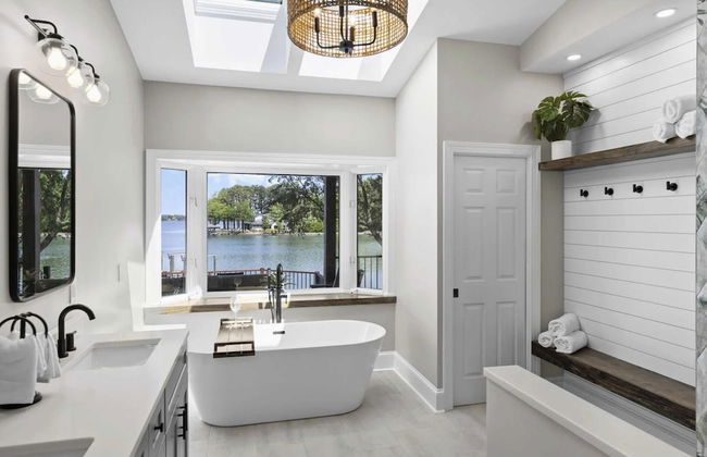 Water, Water Everywhere by Avantstay Pool + Dock - Foto 55