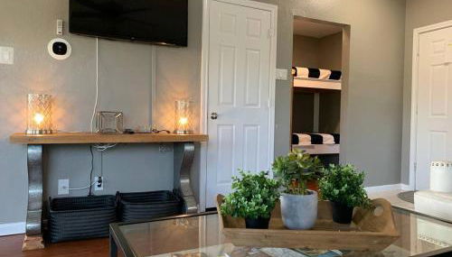 Island Escape|Sunsets| HotTub| Lake|Free Parking - Foto 5