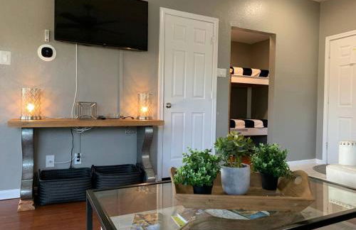 Island Escape|Sunsets| HotTub| Lake|Free Parking - Foto 5