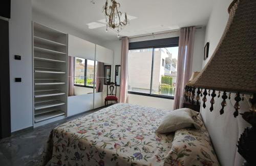 complete luxury house with garden - Foto 55