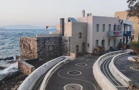 Poseidon House - Photo 4