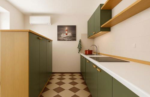 PARATICO - Lakefront Apartment with Pool Access & Free Parking - Foto 5