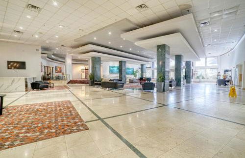 Deluxe Studios and Apartments at the Casablanca - Photo 46