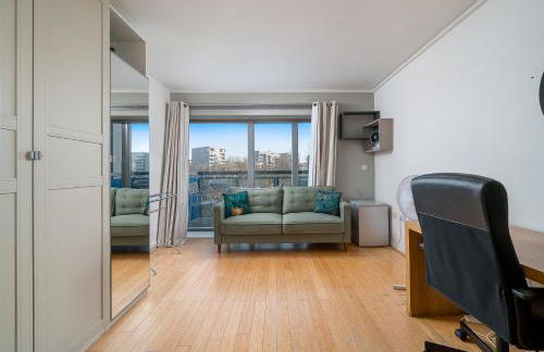 Lovely 3BD Flat, Parking, sleeps SIX close to O2 - Foto 45