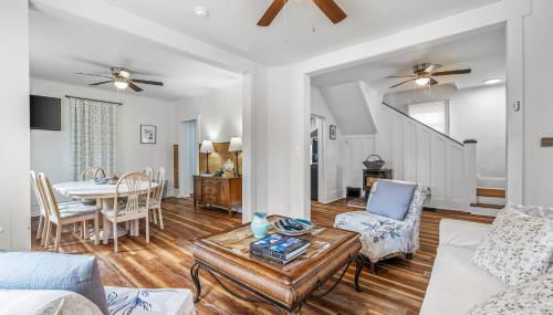 Broadway Cottage - Town, Hot Tub, Fire Pit, Grill, Wifi, Family Friendly, Pet Friendly - Foto 5