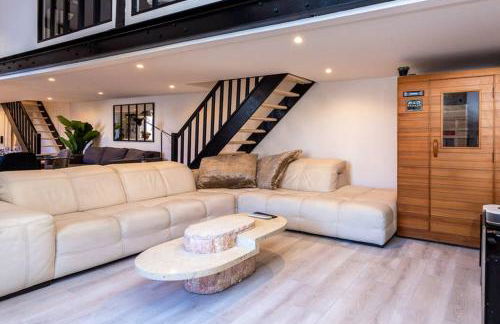 PENTHOUSE Loft 5MIN PALAIS DES FESTIVALS AND BEACH terrace view on castle - Photo 18